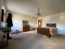 Vendita Terratetto unifamiliare Arezzo. Da ristrutturare, 155 m², rif. 94033466 Vendita Terratetto u