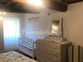 Vendita Cascina Arezzo. Buono stato, posto auto, 250 m², rif. 106550459 Vendita Cascina Arezzo. Buon