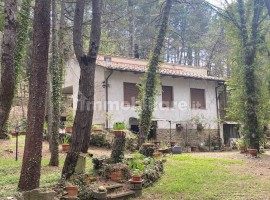 Vendita Villa unifamiliare in Località Poti Arezzo. Posto auto, con terrazza, 123 m², rif. 105329753