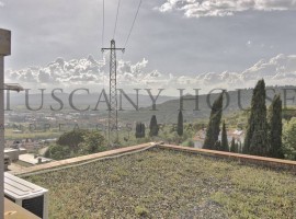 Vendita Villa a schiera Arezzo. Buono stato, posto auto, con terrazza, riscaldamento autonomo, 195 m