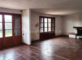 Vendita Villa a schiera Arezzo. Buono stato, posto auto, con balcone, riscaldamento autonomo, 255 m²