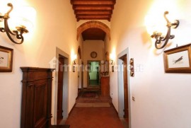 Palazzo - Edificio San Zeno, Arezzo, Rif. 107722429 - Immobiliare.it Palazzo - Edificio San Zeno, Ar