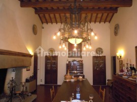 Palazzo - Edificio San Zeno, Arezzo, Rif. 107722429 - Immobiliare.it Palazzo - Edificio San Zeno, Ar