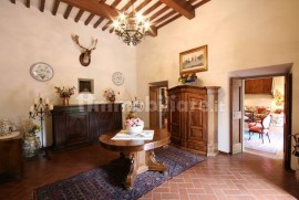 Palazzo - Edificio San Zeno, Arezzo, Rif. 107722429 - Immobiliare.it Palazzo - Edificio San Zeno, Ar