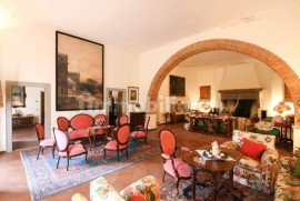 Palazzo - Edificio San Zeno, Arezzo, Rif. 107722429 - Immobiliare.it Palazzo - Edificio San Zeno, Ar