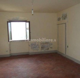 Palazzo - Edificio 2 piani, ottimo stato, Arezzo, Rif. 90505145 - Immobiliare.it Palazzo - Edificio , Italia, Arezzo