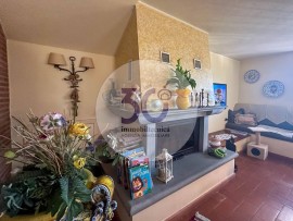 Vendita Villa unifamiliare Arezzo. Buono stato, posto auto, con terrazza, 300 m², rif. 110302299 Ven