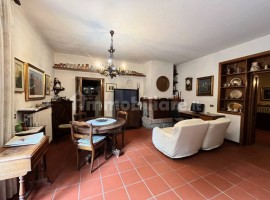 Vendita Villa a schiera Arezzo. Buono stato, riscaldamento autonomo, 225 m², rif. 107101541 Vendita , Italia, Arezzo