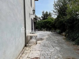 Vendita Villa a schiera Arezzo. Buono stato, riscaldamento autonomo, 225 m², rif. 107101541 Vendita 