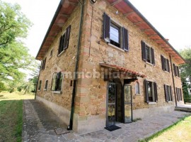 Vendita Rustico Arezzo. Buono stato, posto auto, 480 m², rif. 104579611 Vendita Rustico Arezzo. Buon