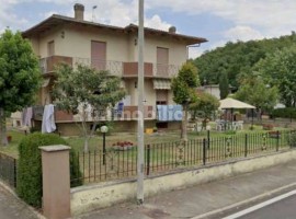 Vendita Villa unifamiliare in Località Chiassa Superiore, 302 Arezzo. Buono stato, riscaldamento aut