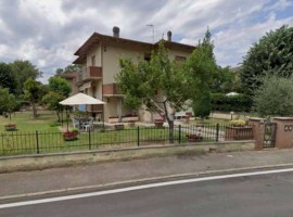 Vendita Villa unifamiliare in Località Chiassa Superiore, 302 Arezzo. Buono stato, riscaldamento aut