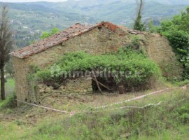 Vendita Cascina in via San Fabiano Arezzo. Da ristrutturare, posto auto, 200 m², rif. 96151996 Vendi