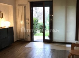 Vendita Terratetto unifamiliare Arezzo. Ottimo stato, con balcone, riscaldamento autonomo, 150 m², r