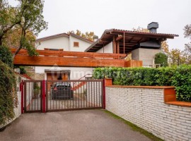 Vendita Villa unifamiliare Arezzo. Posto auto, 322 m², rif. 112291225 Vendita Villa unifamiliare Are