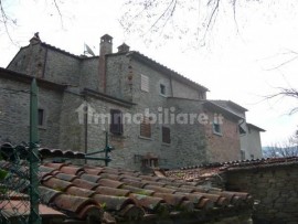 Vendita Terratetto unifamiliare in Strada Provinciale della Rassinata Arezzo. Ottimo stato, posto au, Italia, Arezzo