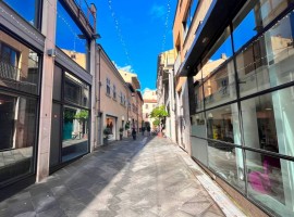 Vendita Appartamento in via Madonna del Prato. Arezzo. Da ristrutturare, primo piano, riscaldamento 