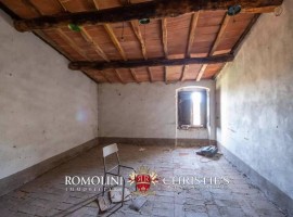 Vendita Casa colonica Arezzo. Da ristrutturare, 689 m², rif. 111990889 Vendita Casa colonica Arezzo.