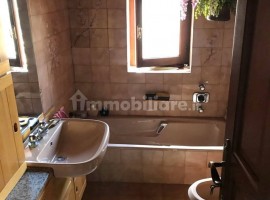 Vendita Villa a schiera Arezzo. Buono stato, posto auto, riscaldamento autonomo, 280 m², rif. 109470