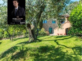 Vendita Villa unifamiliare in strada comunale di Agazzi, 1 Arezzo. Ottimo stato, riscaldamento auton, Italia, Arezzo