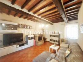 Vendita Villa unifamiliare Arezzo. Ottimo stato, con terrazza, riscaldamento autonomo, 140 m², rif. 