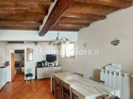 Vendita Villa unifamiliare Arezzo. Ottimo stato, con terrazza, riscaldamento autonomo, 140 m², rif. 