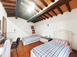 Vendita Villa unifamiliare Arezzo. Ottimo stato, con terrazza, riscaldamento autonomo, 140 m², rif. 