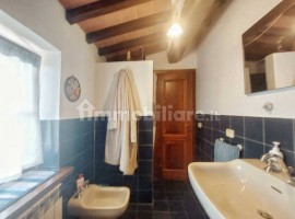 Vendita Villa unifamiliare Arezzo. Ottimo stato, con terrazza, riscaldamento autonomo, 140 m², rif. 