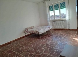 Vendita Appartamento in via Vittorio Veneto. Arezzo. Ottimo stato, quinto piano, con terrazza, risca