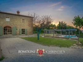 Vendita Villa unifamiliare Arezzo. Ottimo stato, posto auto, riscaldamento autonomo, 610 m², rif. 11