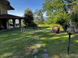 Vendita Villa unifamiliare Arezzo. Buono stato, posto auto, con balcone, riscaldamento autonomo, 500