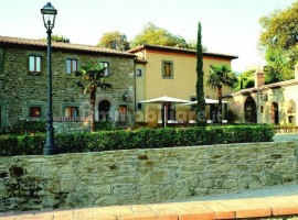 Vendita Casale in Cortona Arezzo. Ottimo stato, posto auto, 10333 m², rif. 103094488 Vendita Casale 