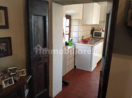 Vendita Cascina in Località Policiano, 103 Arezzo. Buono stato, 450 m², rif. 113185939 Vendita Casci