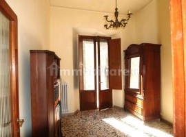 Palazzo - Edificio via Antonio Guadagnoli, 7, Arezzo, Rif. 111987545 - Immobiliare.it Palazzo - Edif, Italia, Arezzo