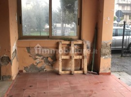 Vendita Villa unifamiliare Arezzo. Da ristrutturare, con balcone, riscaldamento autonomo, 210 m², ri