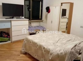 Vendita Appartamento Arezzo. Trilocale in via di Montione. Ottimo stato, primo piano, rif. 114064747