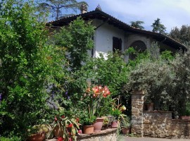 Vendita Villa unifamiliare in Località Vitiano Arezzo. Buono stato, con terrazza, riscaldamento auto