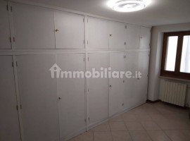 Vendita Terratetto unifamiliare Arezzo. Ottimo stato, con terrazza, riscaldamento autonomo, 170 m², 