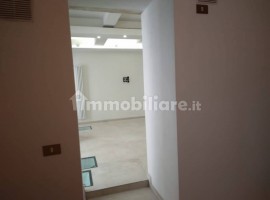 Vendita Terratetto unifamiliare Arezzo. Ottimo stato, con terrazza, riscaldamento autonomo, 170 m², 