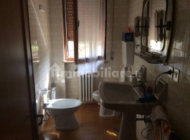 Vendita Villa unifamiliare in via Anconetana San C. Arezzo. Da ristrutturare, posto auto, con terraz