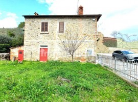 Vendita Rustico in Località Staggiano Arezzo. Da ristrutturare, posto auto, 220 m², rif. 110155649 V, Italy, Arezzo