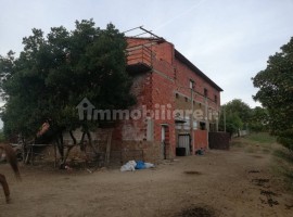 Vendita Casa colonica in Strada Comunale di Giovi Arezzo. Da ristrutturare, 500 m², rif. 93532120 Ve