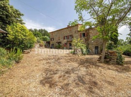 Vendita Casale in Località Santa Maria alla Rassinata Arezzo. Ottimo stato, posto auto, 420 m², rif.