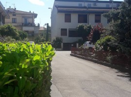 Vendita Villa bifamiliare in via Camillo Golgi Arezzo. Buono stato, posto auto, con terrazza, riscal