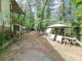 Vendita Terratetto unifamiliare in Loc. Fontemura Arezzo. Da ristrutturare, posto auto, con terrazza