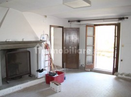 Vendita Casa colonica in Località Pratantico 47 Arezzo. Da ristrutturare, 354 m², rif. 107937381 Ven