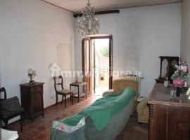 Vendita Casa colonica in Località Pratantico 47 Arezzo. Da ristrutturare, 354 m², rif. 107937381 Ven