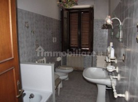 Vendita Casa colonica in Località Pratantico 47 Arezzo. Da ristrutturare, 354 m², rif. 107937381 Ven