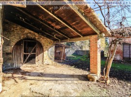 Vendita Casa colonica in Località Vitiano Arezzo. Da ristrutturare, posto auto, 300 m², rif. 9333521