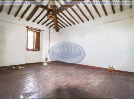 Vendita Casa colonica in Località Vitiano Arezzo. Da ristrutturare, posto auto, 300 m², rif. 9333521